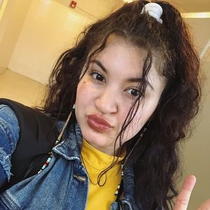 Meet your Posher, Salena